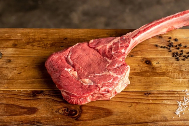 Tomahawk Steak